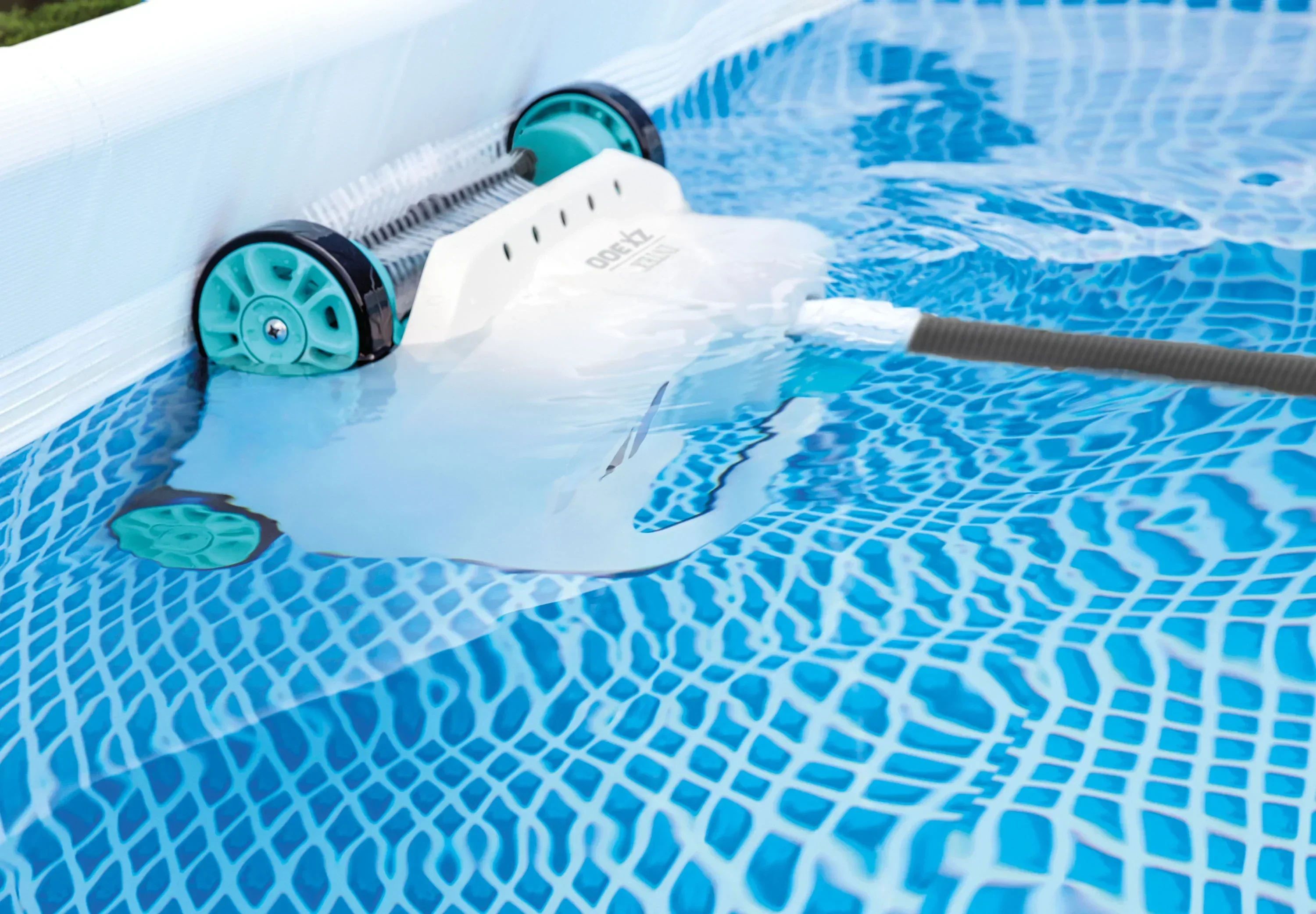 Auto Above Ground Pool Cleaner Deluxe 28005 - Image 2
