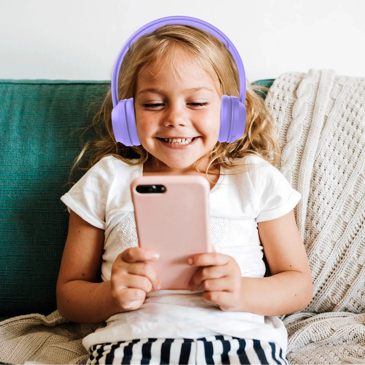 Volume Limited ANC Kids Headphones Lilac - Image 3