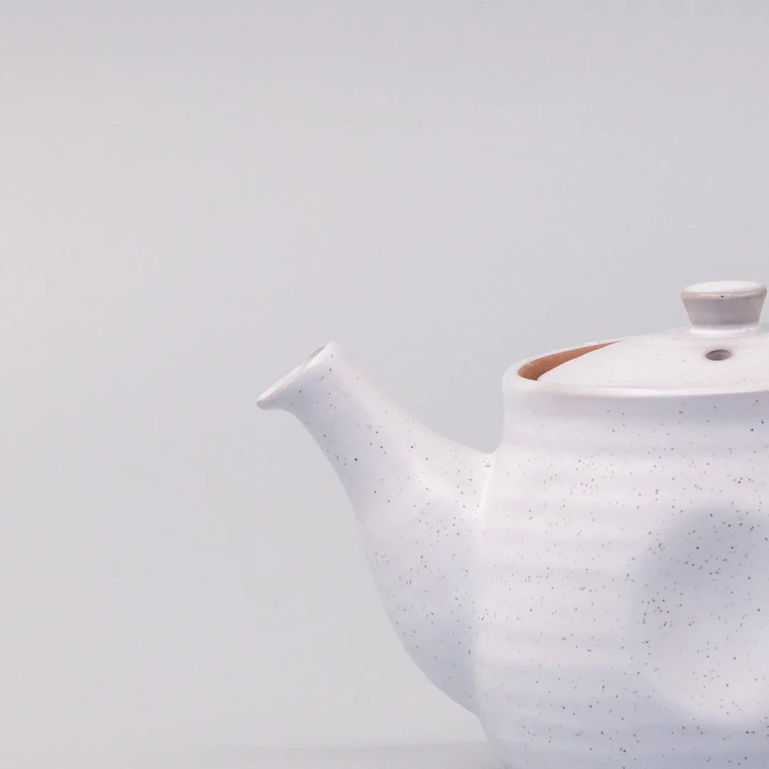 Teapot 300ml Speckled White Glaze - Image 4
